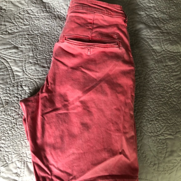 AE Shorts - Picture 2 of 4